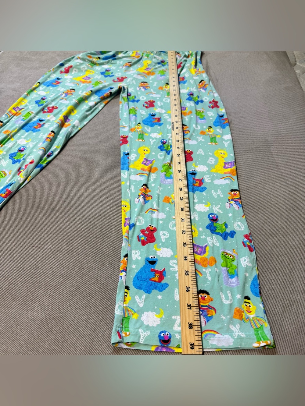 Little Sleepies Womens Spelling With Sesame Street Pajama Set Size Medium - Picture 16 of 16